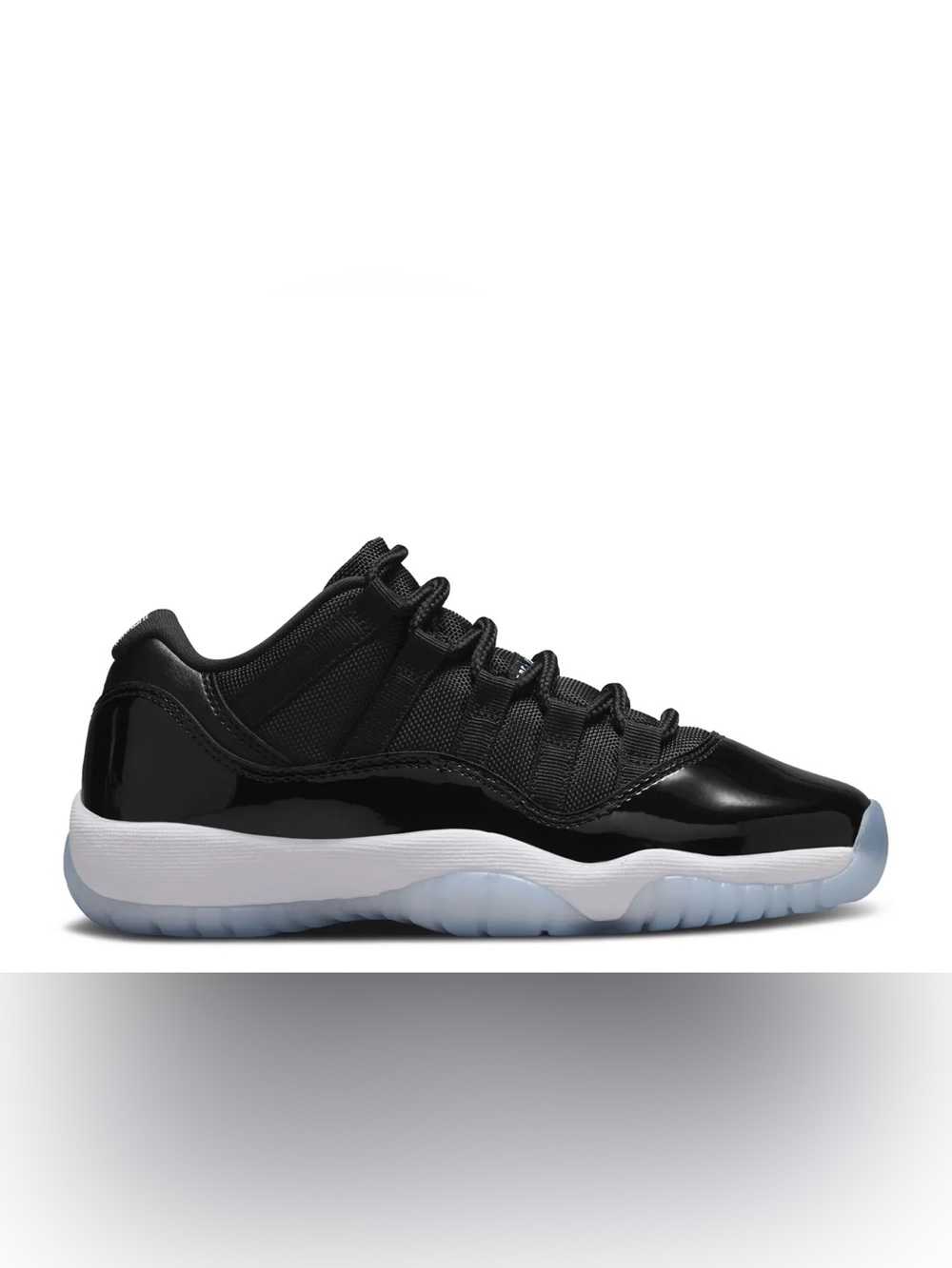 JORDAN 11 RETRO LOW GS 'SPACE JAM' size 5.5Y NWOB